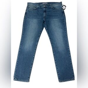 HOT DEALS on Joe Jean’s
Joe Jean’s Tapered Slim 
Kinetic Jeans, Size: 38/32